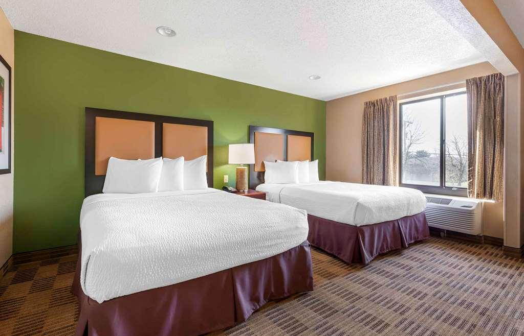 Extended Stay America Select Suites - Rockford - State Street Habitación foto