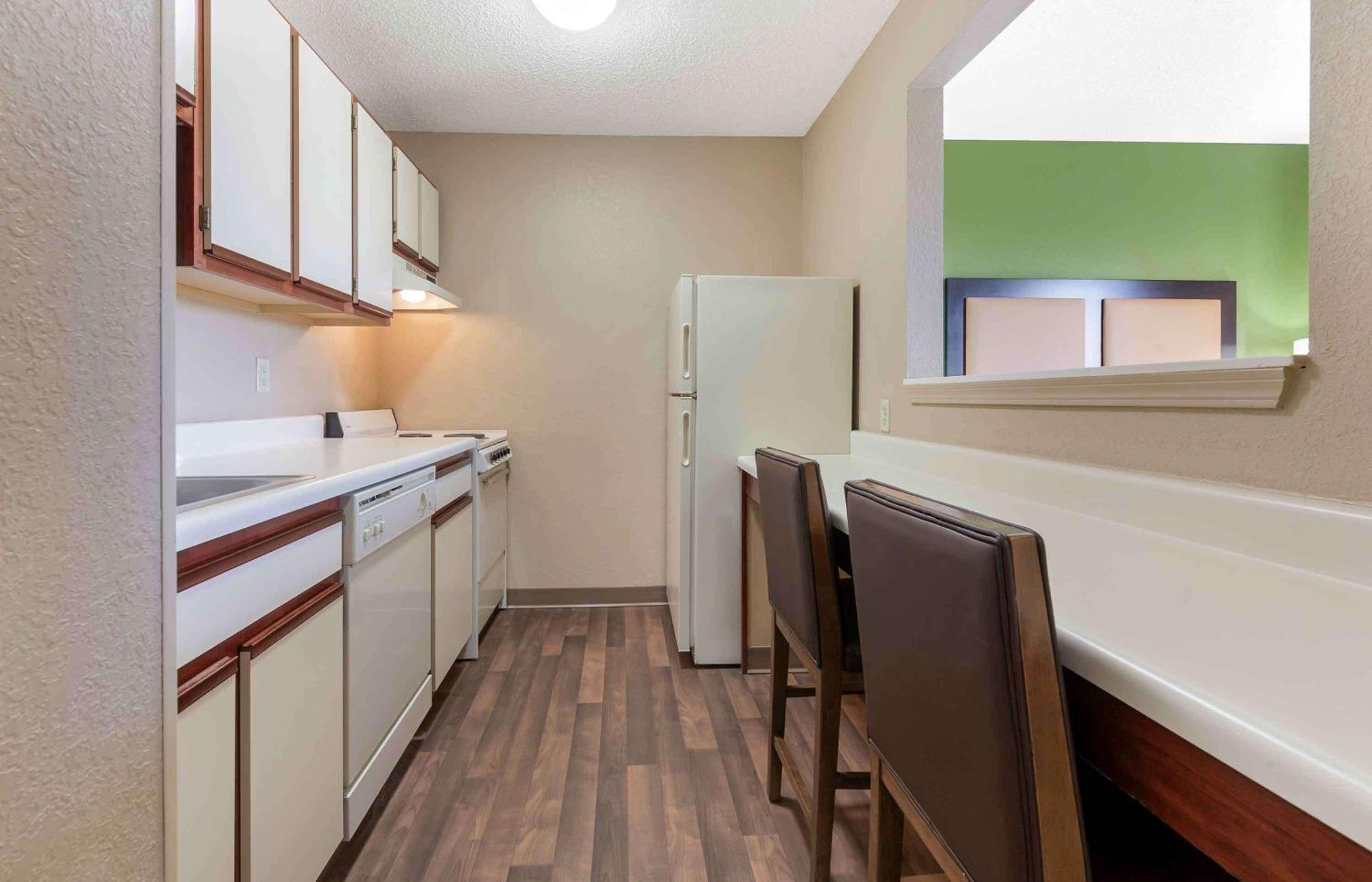 Extended Stay America Select Suites - Rockford - State Street Exterior foto